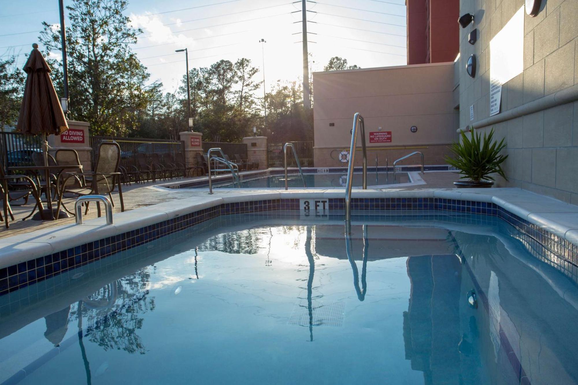 Drury Inn & Suites Gainesville Exterior foto