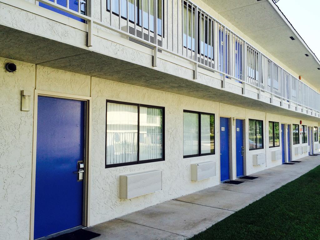 Drury Inn & Suites Gainesville Exterior foto